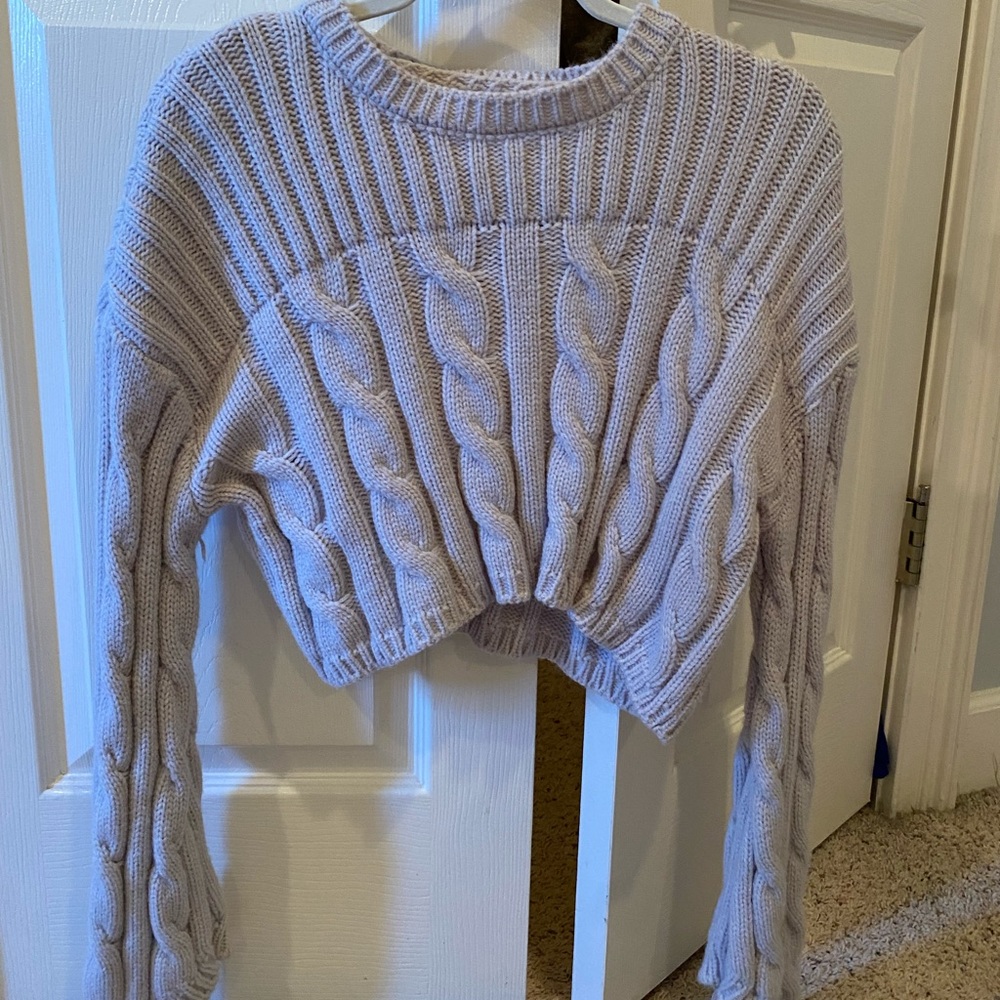 Light grey cropped sweater